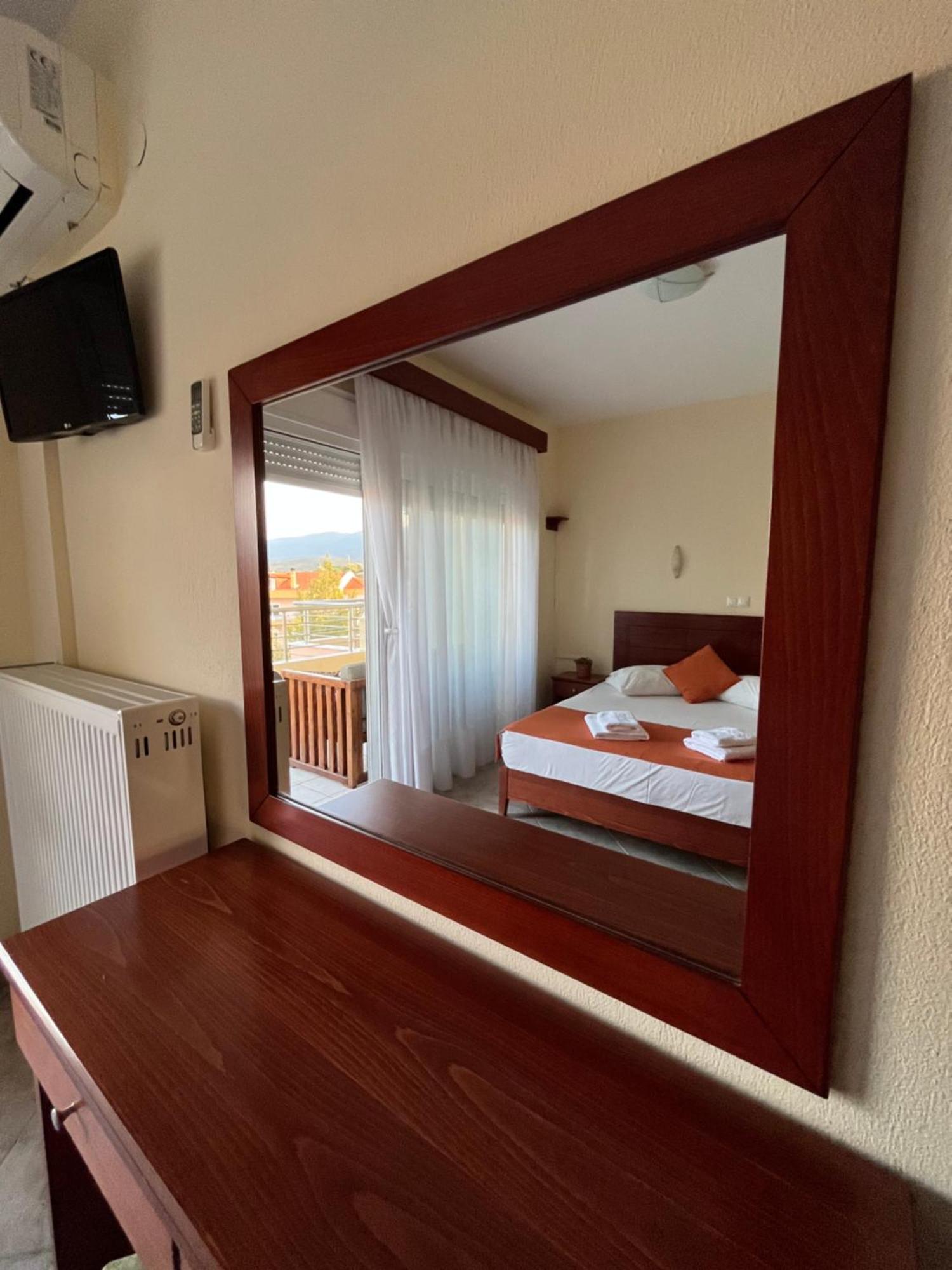 En Ethria Apartment ลิเมนาเรีย ภายนอก รูปภาพ
